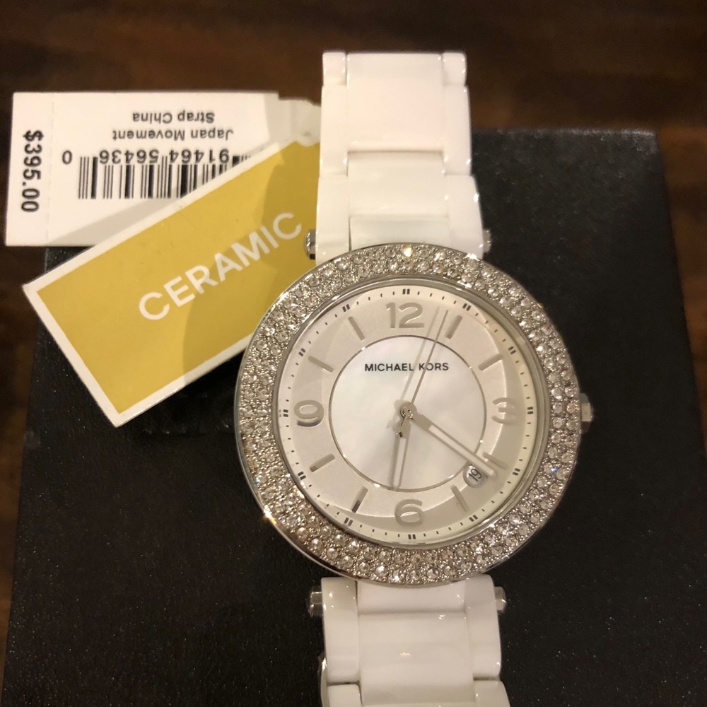 ✨Brand New✨ Michael Kors watch